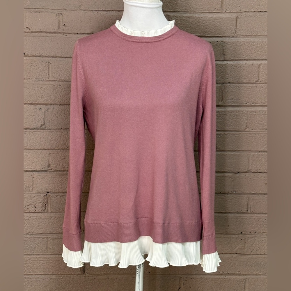 Vila Milani NWT Mauve sweater with white ruffle trim  L